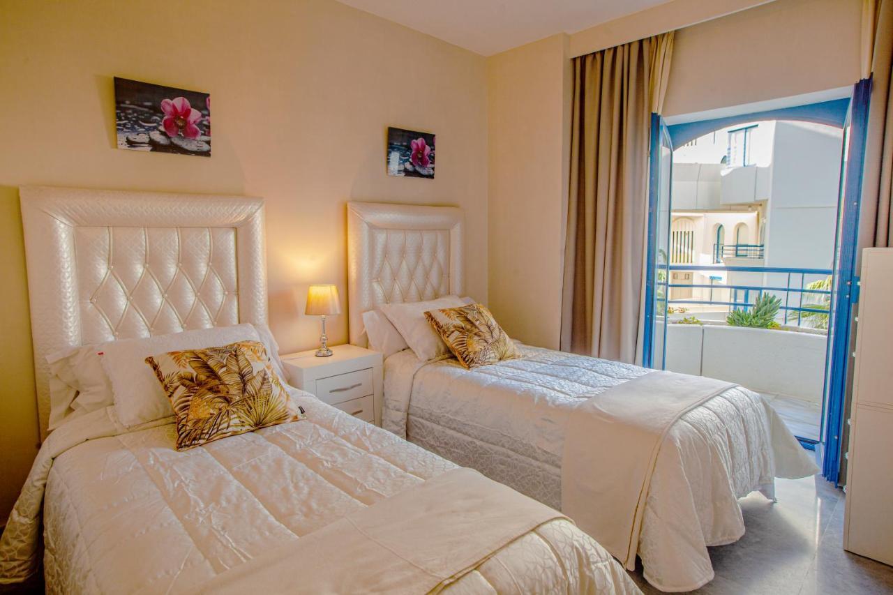 Duplex Apartment On The Beach 71 Marbella Exterior photo